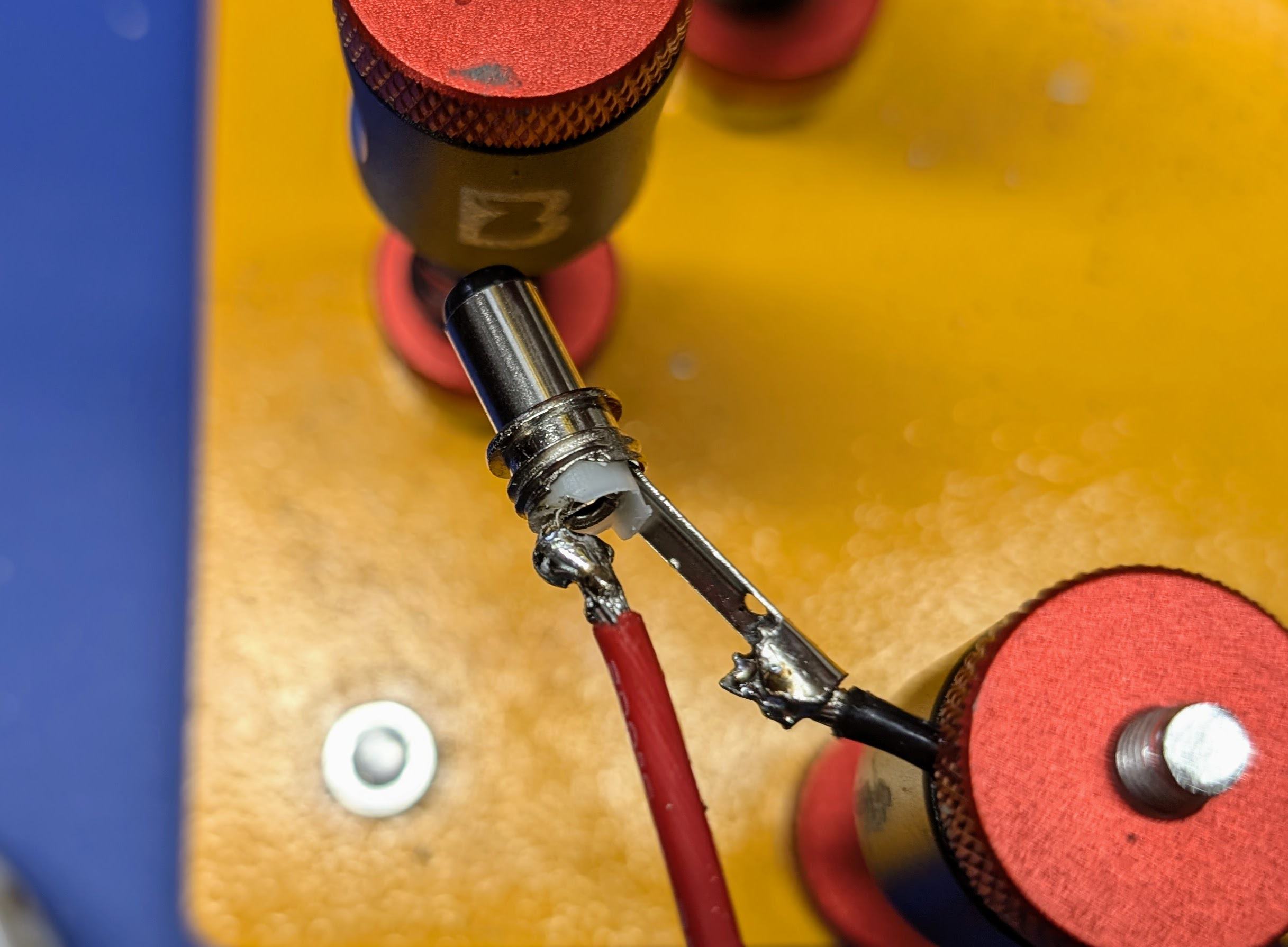 Soldering the heater barrel connector