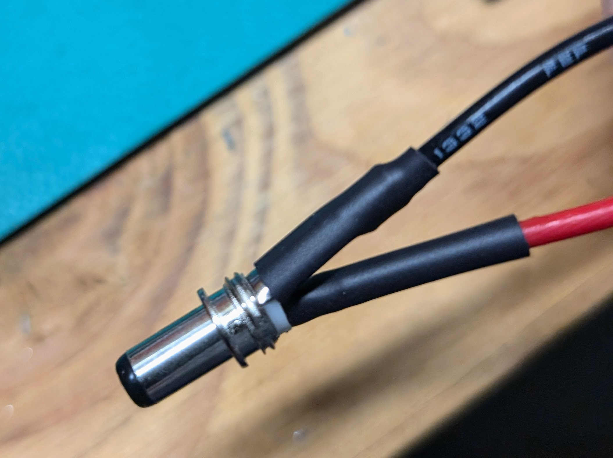 Heat shrink tubing for the barrel connector