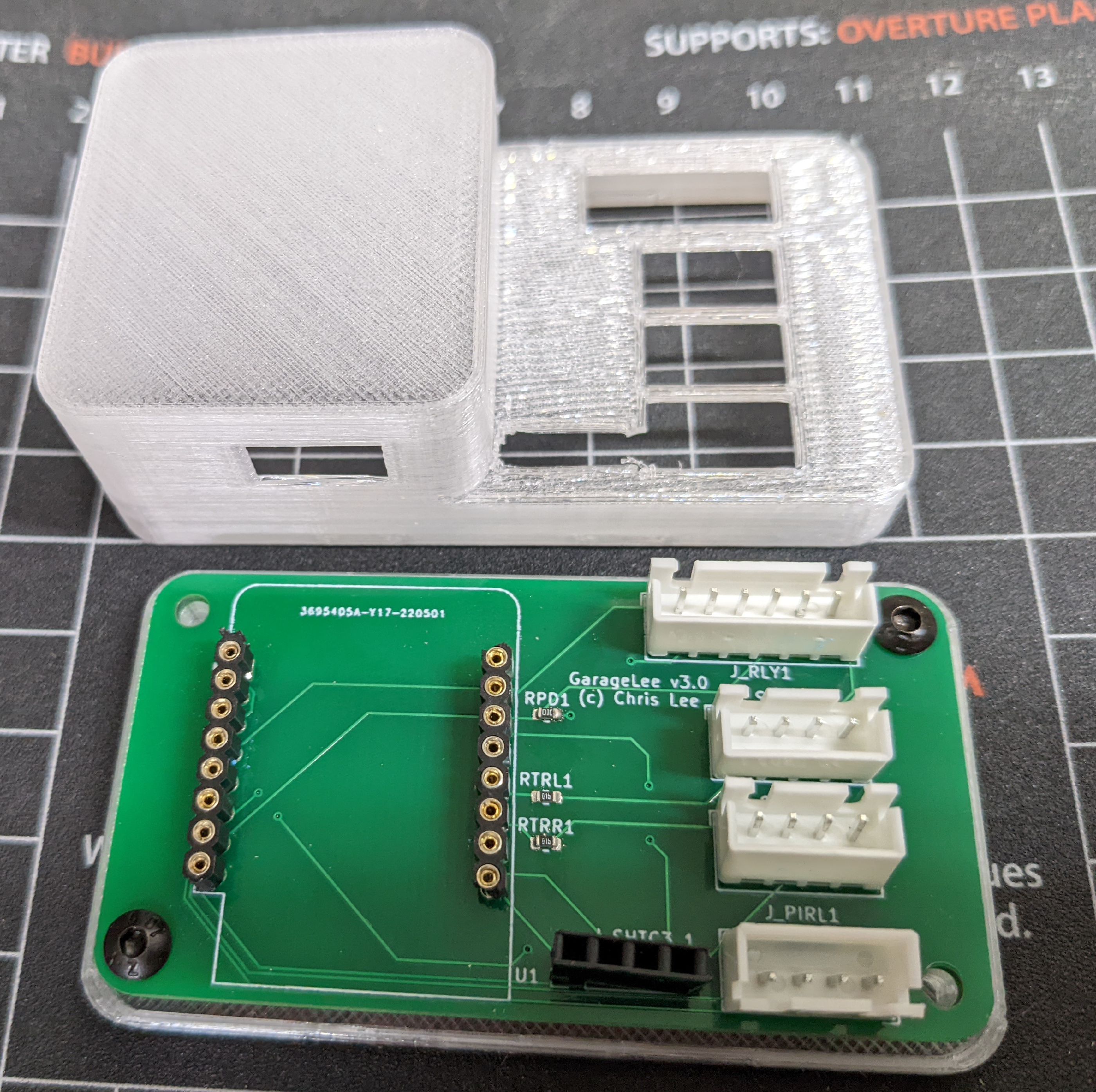 Wemos-mini based board, with sensor and relay connectors