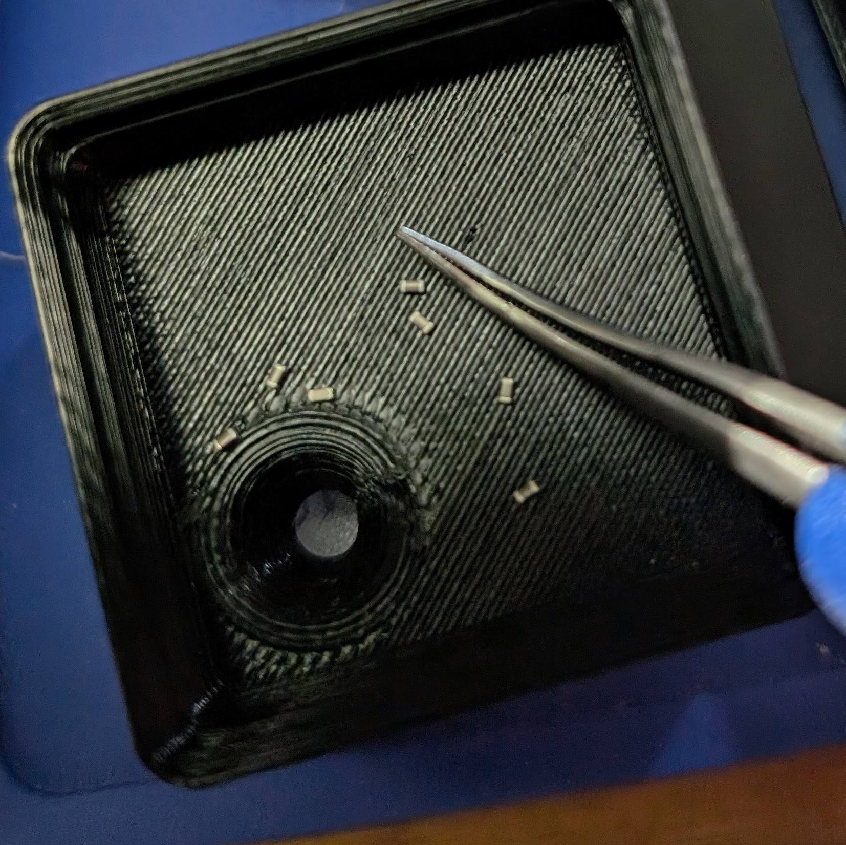 Sorting 0603 capacitors with SMT funnel
